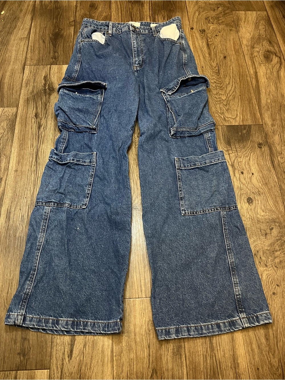 Cotton On Denim Blue Wide Leg Cargo Jeans - Women's Size 6 (Used)
